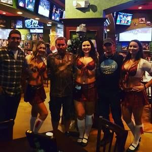 Meet your Posher, Hunter